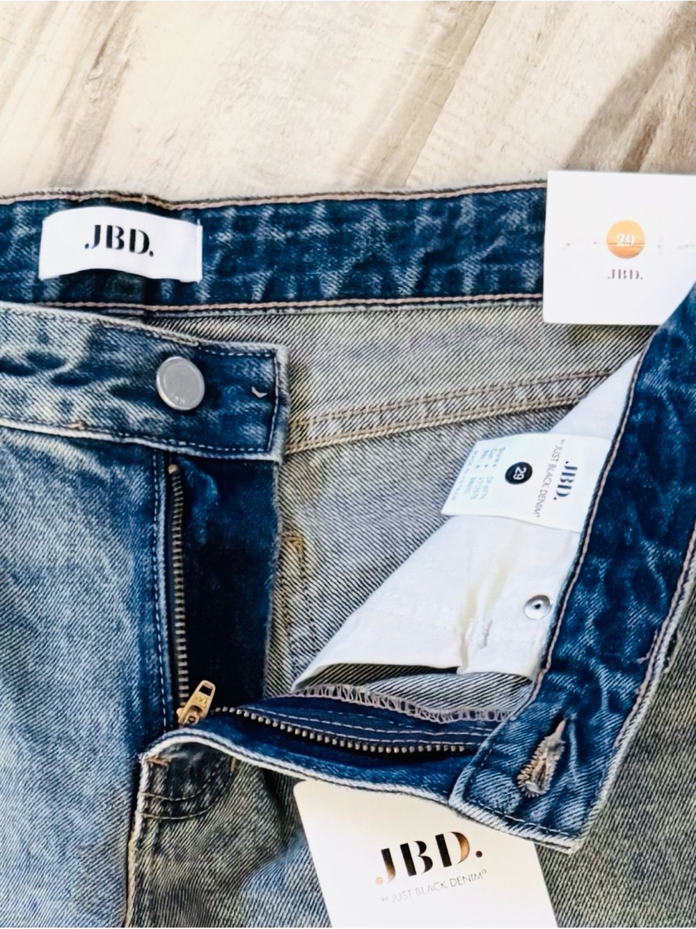 Women’s JBD Tint Relaxed Straight Leg Jeans - Picture 6 of 7